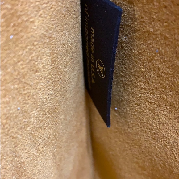 NWT Louis Vuitton Black Leather on the Go Tote - Picture 6 of 8